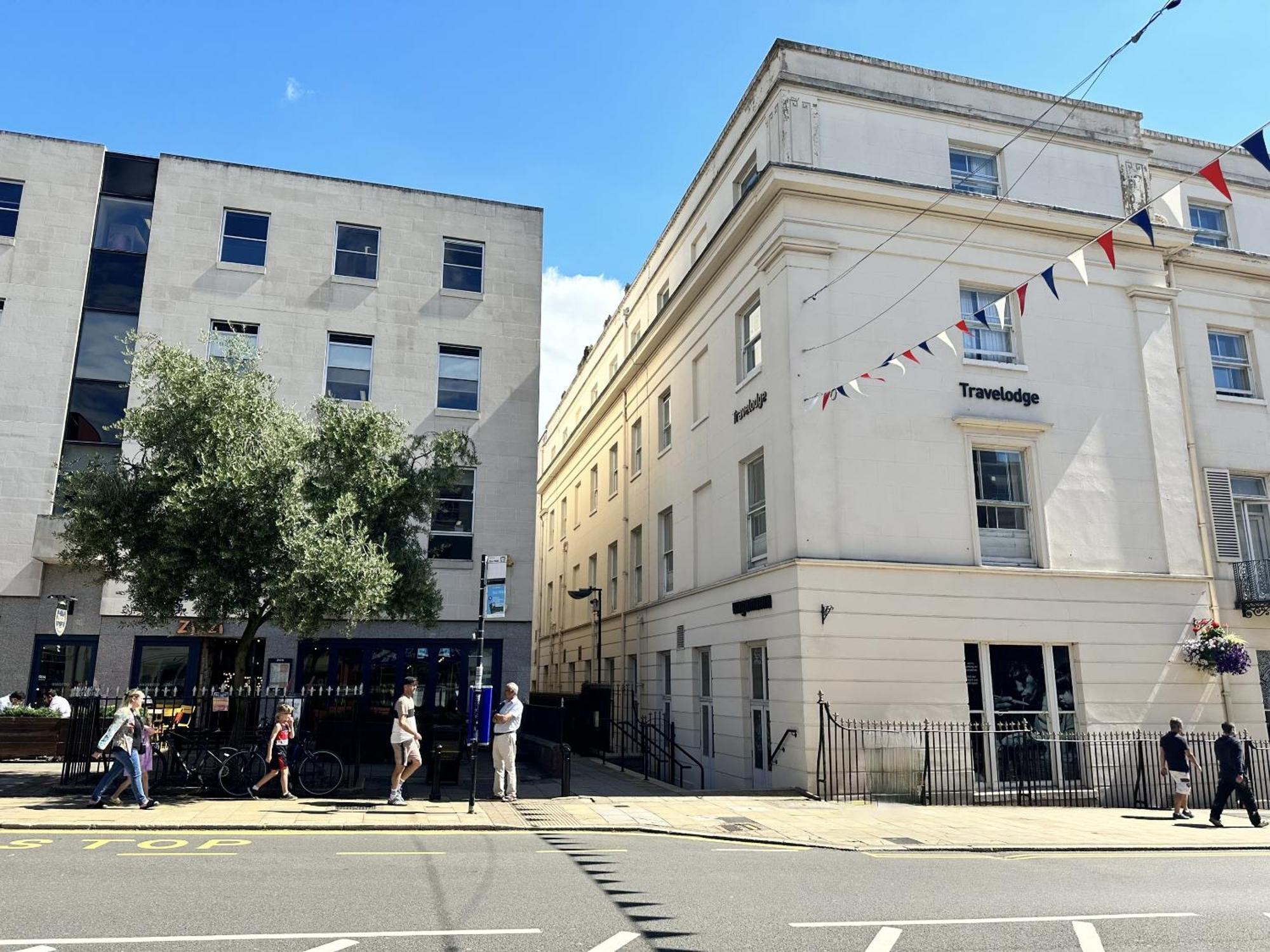 Stunning 2-Bed Town Centre Apartment - Hosted By Hutch Lifestyle Leamington Spa Ngoại thất bức ảnh