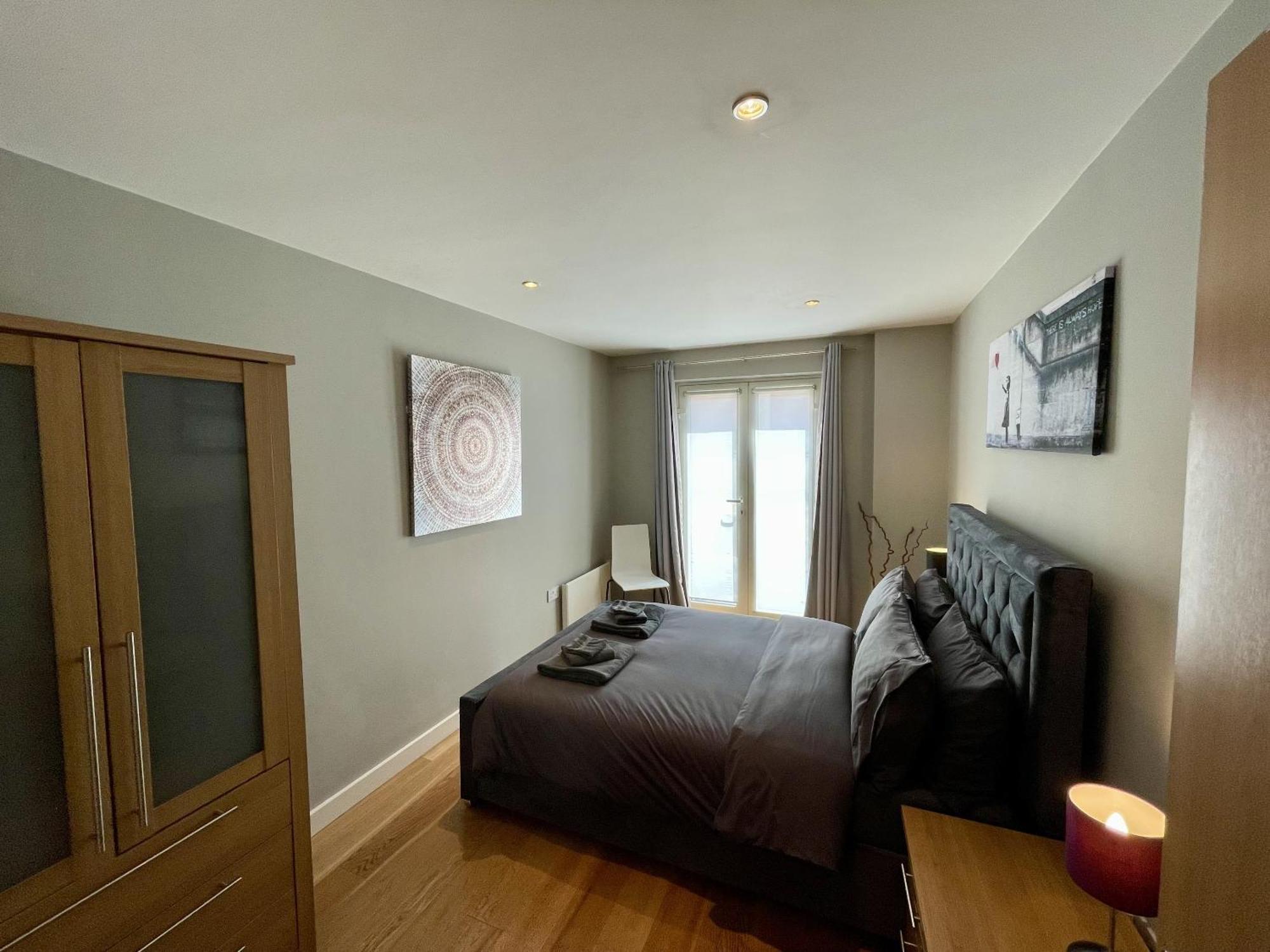 Stunning 2-Bed Town Centre Apartment - Hosted By Hutch Lifestyle Leamington Spa Ngoại thất bức ảnh